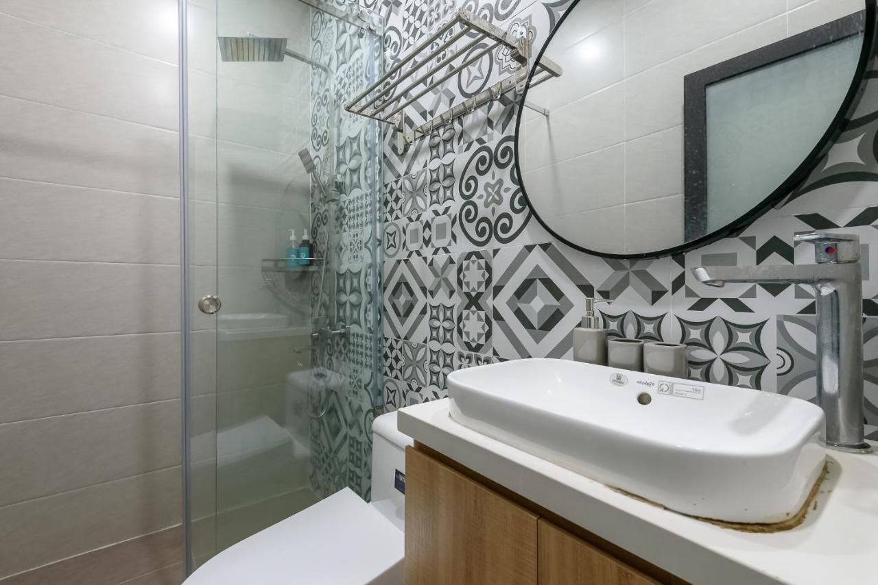 Cozrum Homes - Graceful Corner Ho Chi Minh-staden Exteriör bild